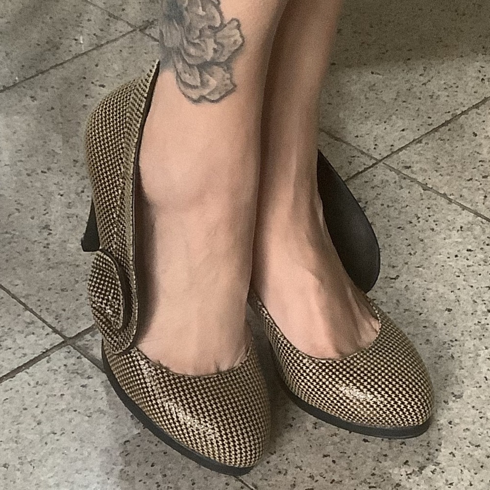 Fascinate leather high heels